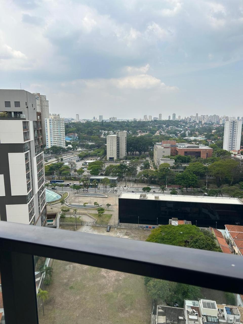 No Brooklin Ao Lado Metro Apartamento São Paulo